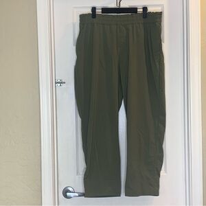 Columbia Hiking Track Cropped Pants Olive Green Size XL
